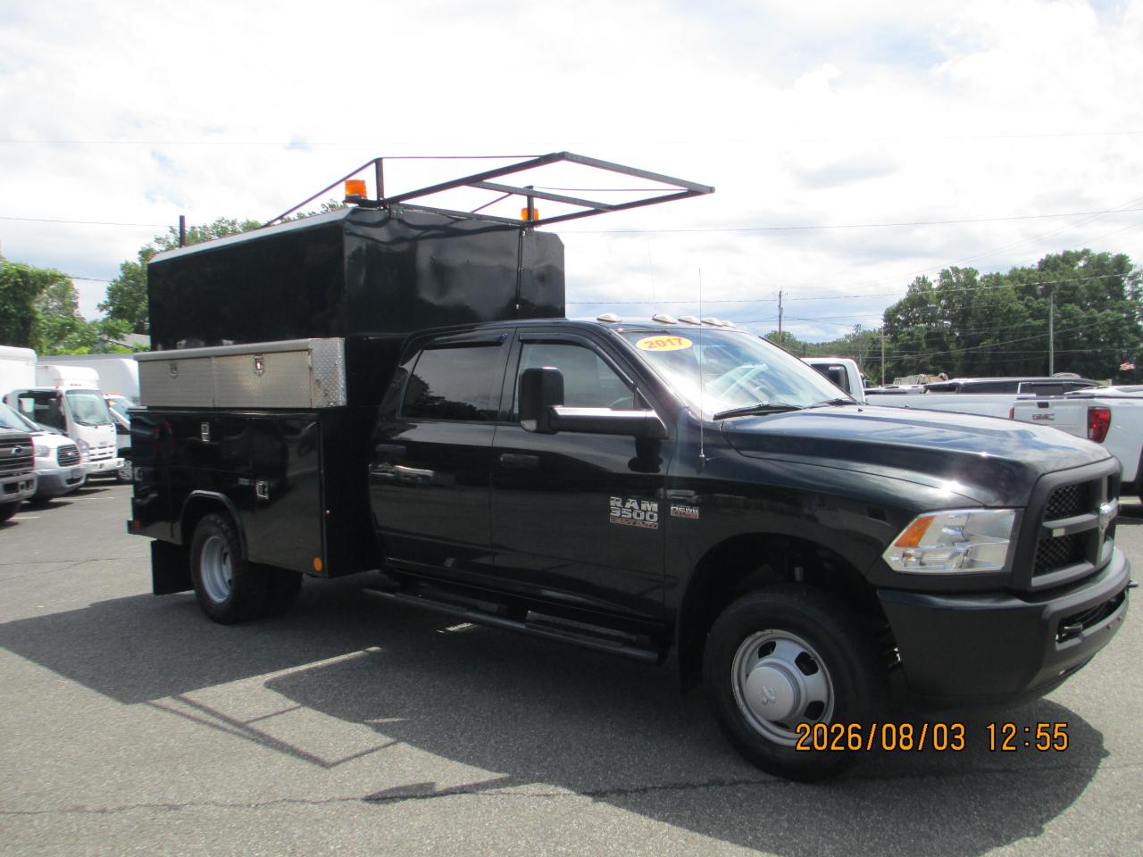 RAM 3500 Chassis Cab Tradesman 2WD Crew Cab 60" CA 172.4" WB 2017