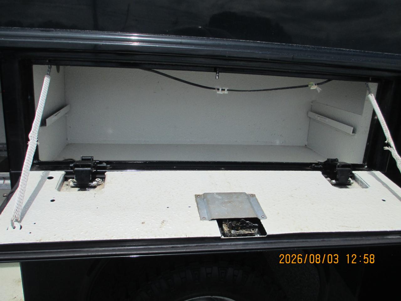 RAM 3500 Chassis Cab Tradesman 2WD Crew Cab 60" CA 172.4" WB 2017