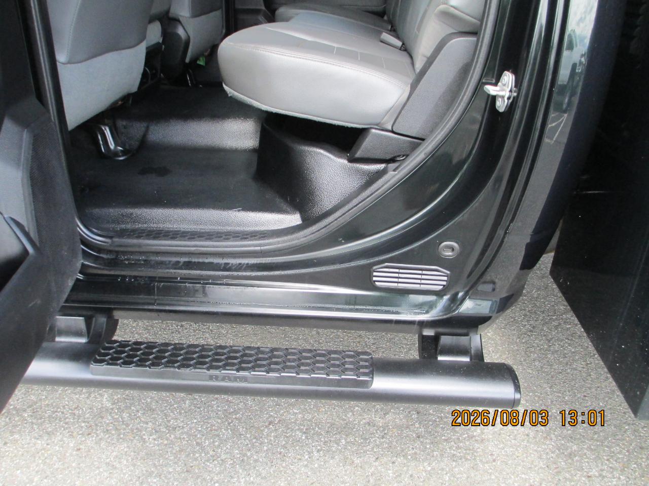 RAM 3500 Chassis Cab Tradesman 2WD Crew Cab 60" CA 172.4" WB 2017