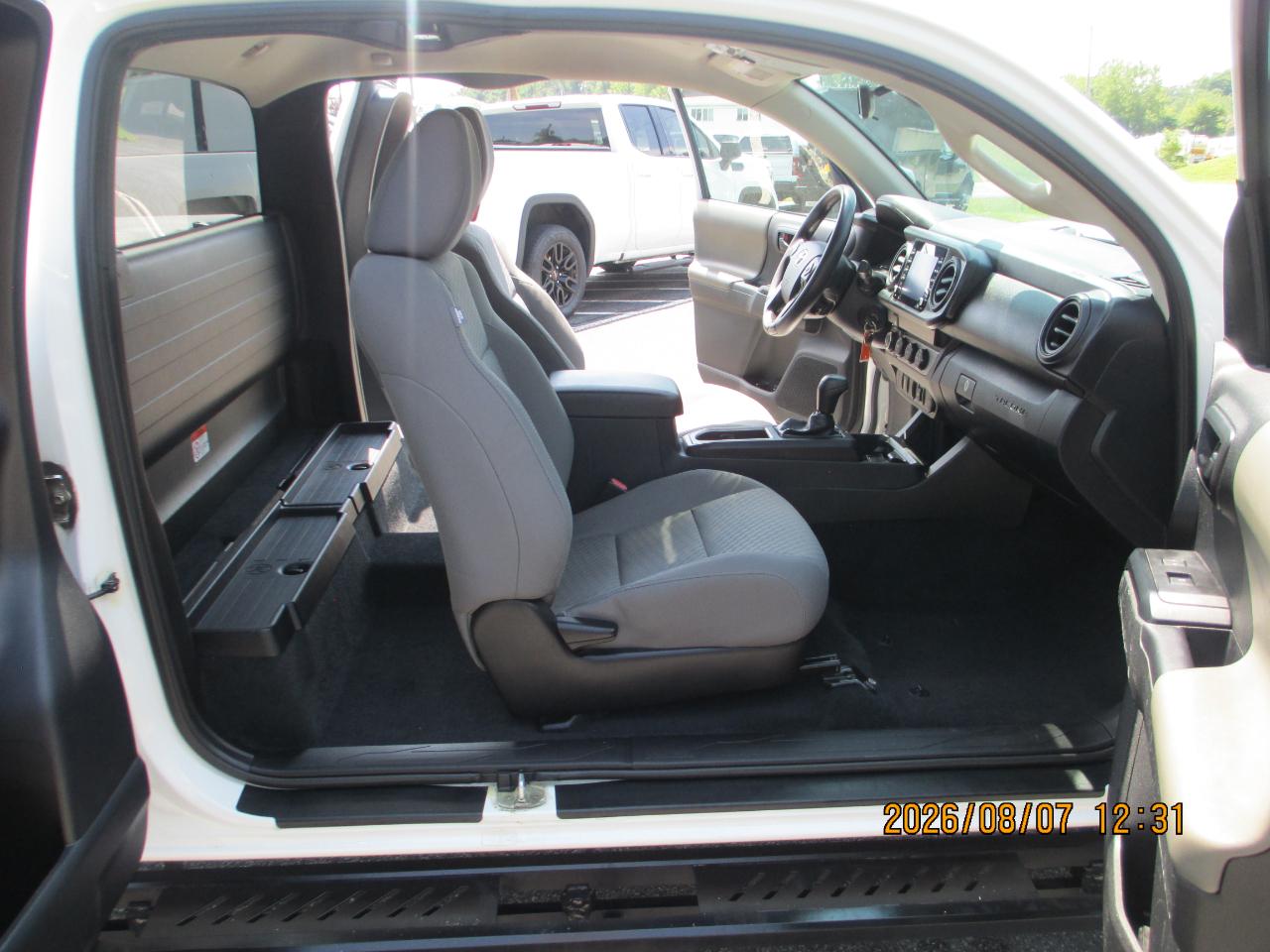 Toyota Tacoma 4WD SR5 Access Cab 6' Bed I4 AT (Natl) 2021