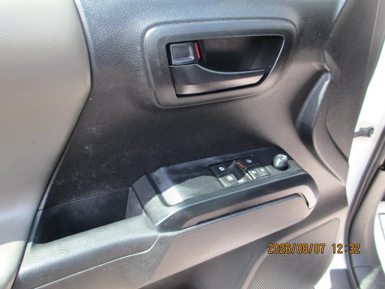 Toyota Tacoma 4WD SR5 Access Cab 6' Bed I4 AT (Natl) 2021