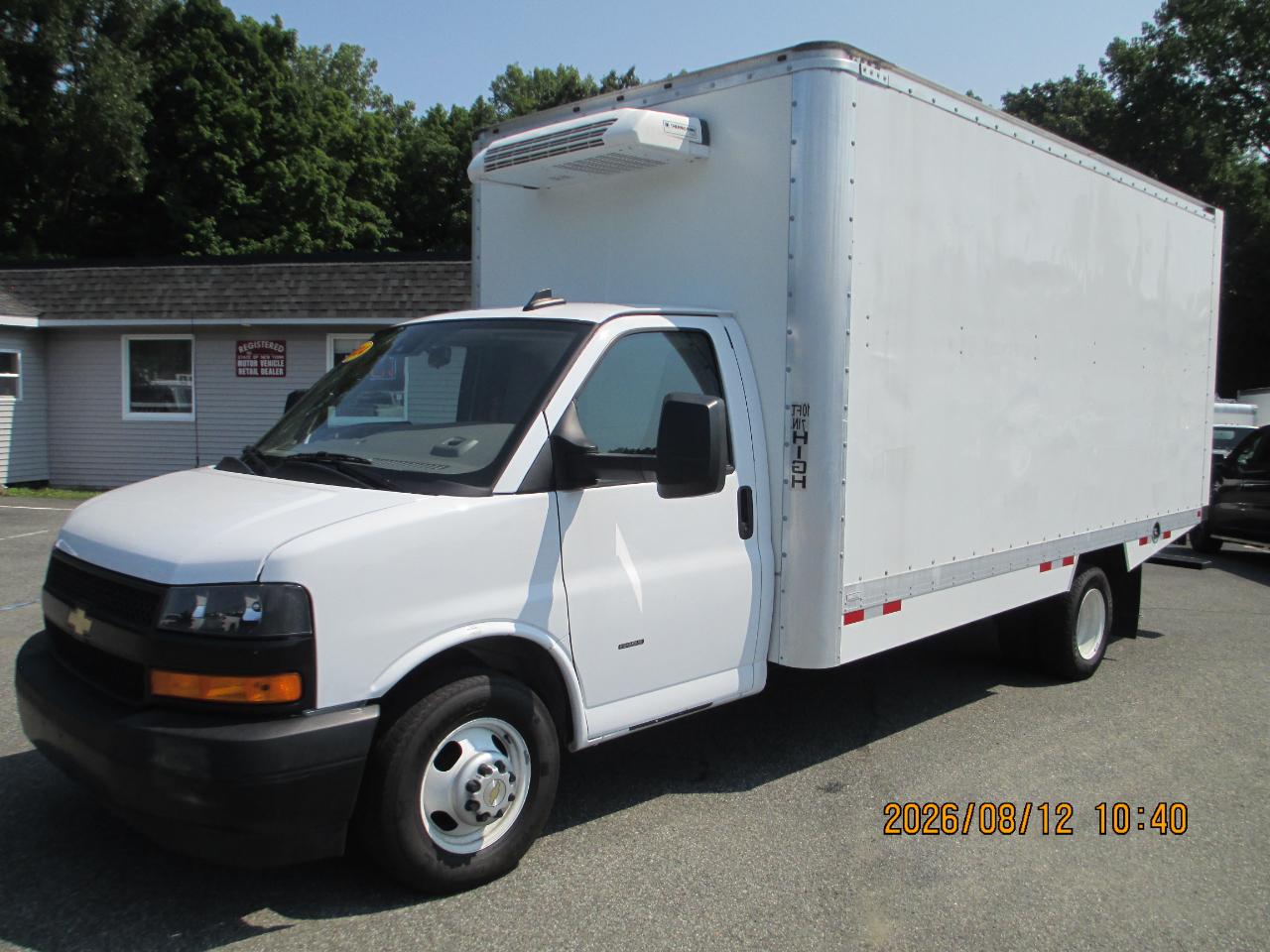 Chevrolet Express Commercial Cutaway 3500 Van 177" 2024