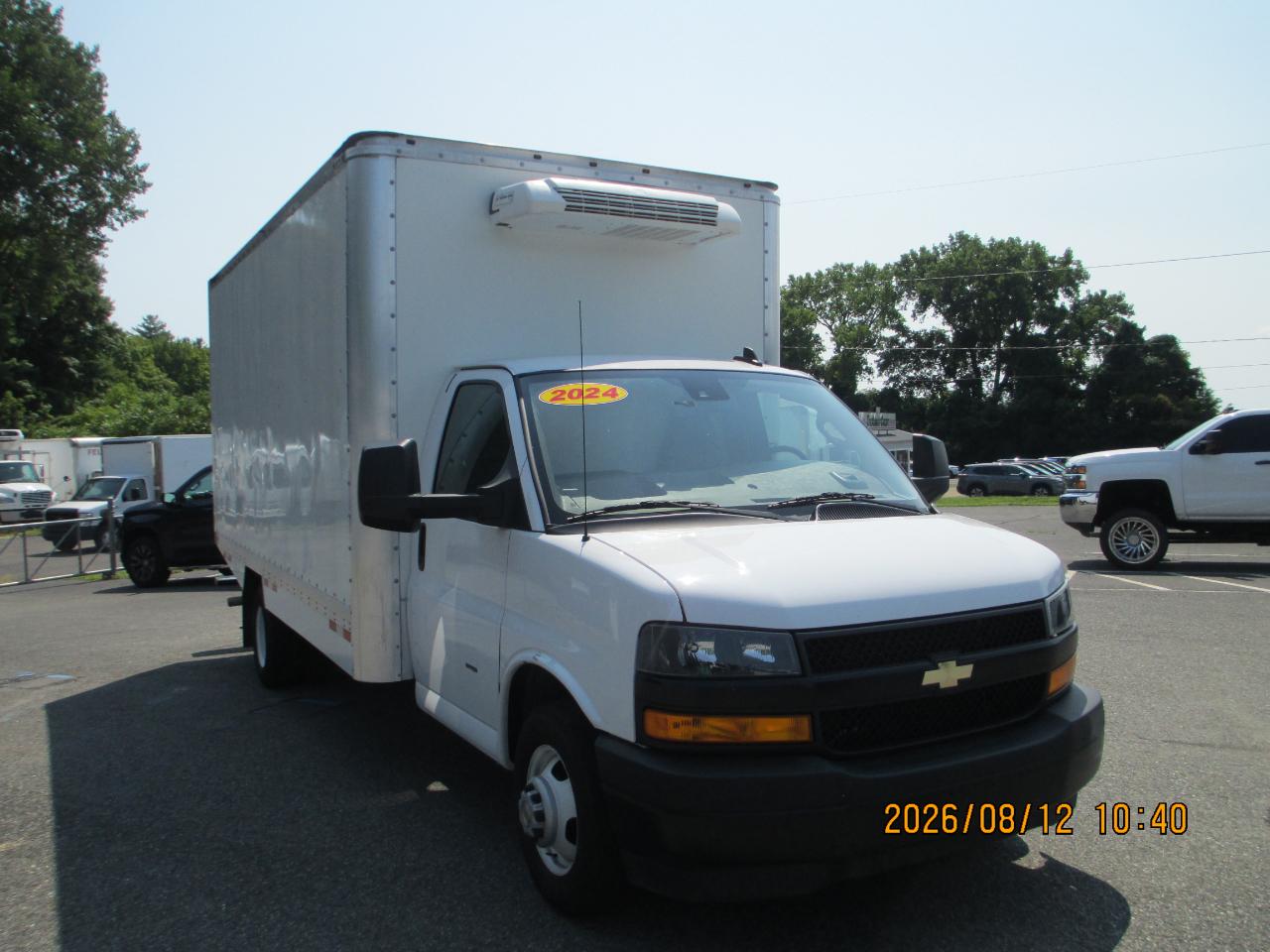 Chevrolet Express Commercial Cutaway 3500 Van 177" 2024
