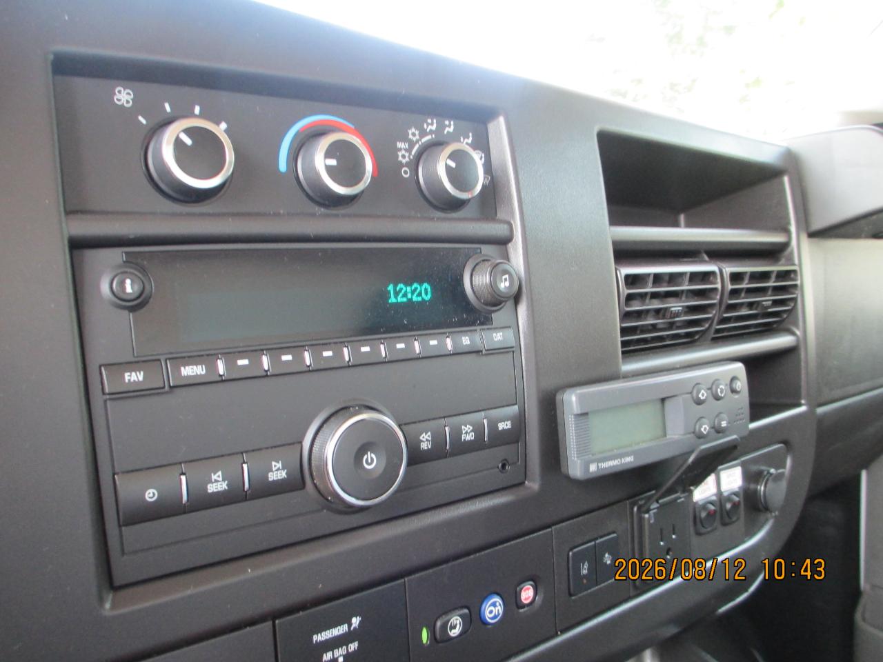 Chevrolet Express Commercial Cutaway 3500 Van 177" 2024