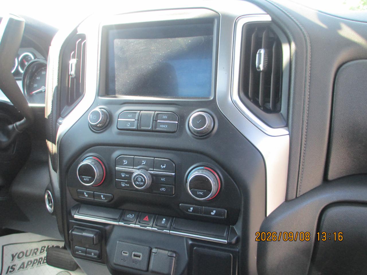 Chevrolet Silverado 3500HD 4WD Reg Cab 142" LT 2022