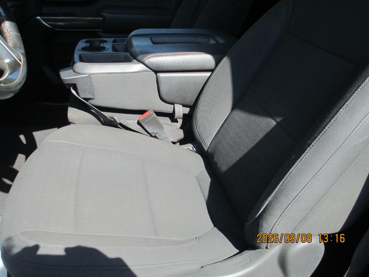 Chevrolet Silverado 3500HD 4WD Reg Cab 142" LT 2022