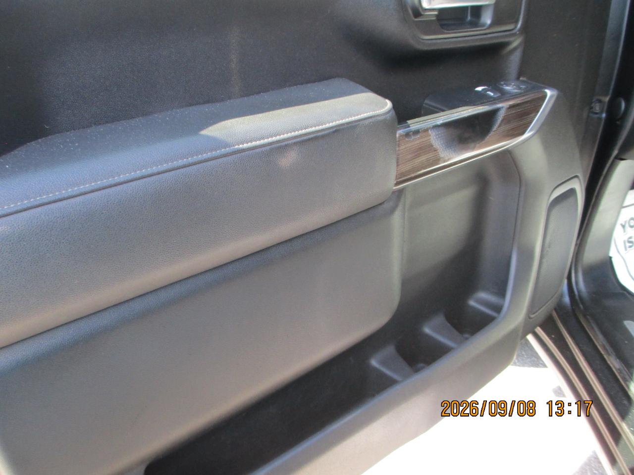 Chevrolet Silverado 3500HD 4WD Reg Cab 142" LT 2022