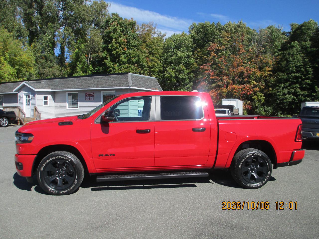 RAM 1500 Big Horn 4x4 Crew Cab 5'7" Box 2025