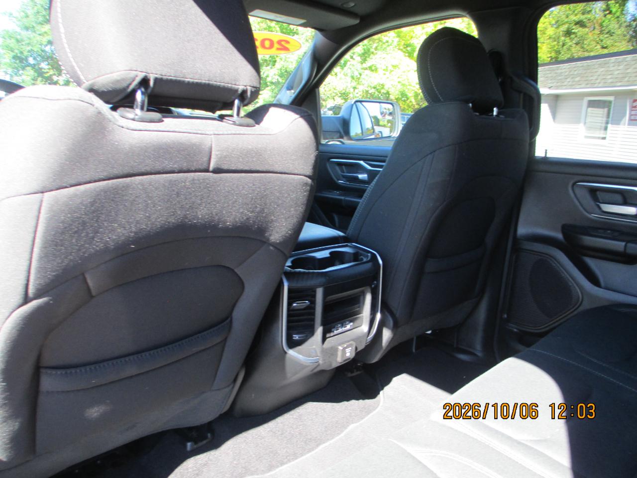 RAM 1500 Big Horn 4x4 Crew Cab 5'7" Box 2025