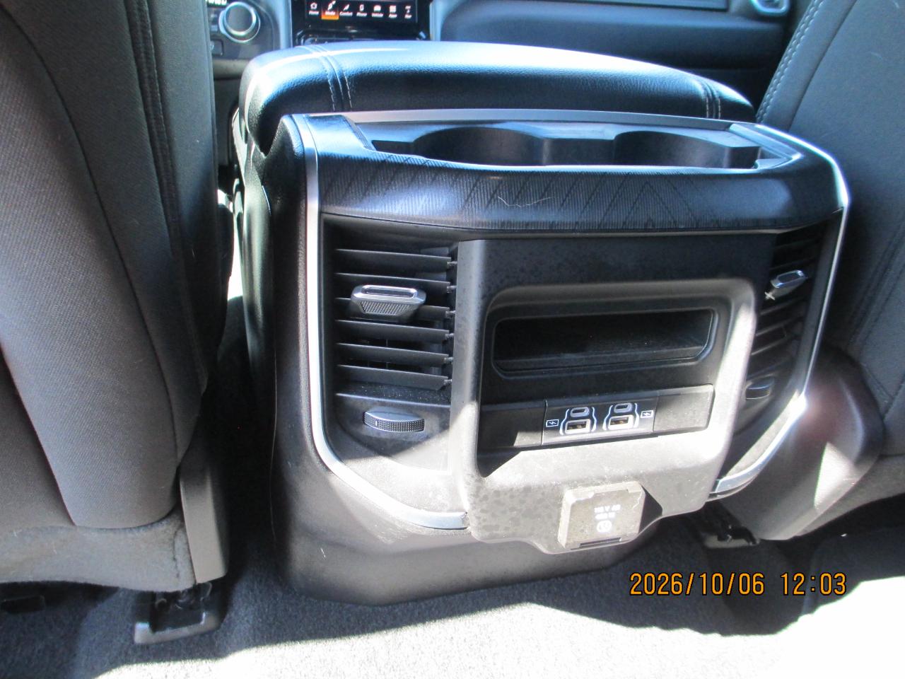 RAM 1500 Big Horn 4x4 Crew Cab 5'7" Box 2025