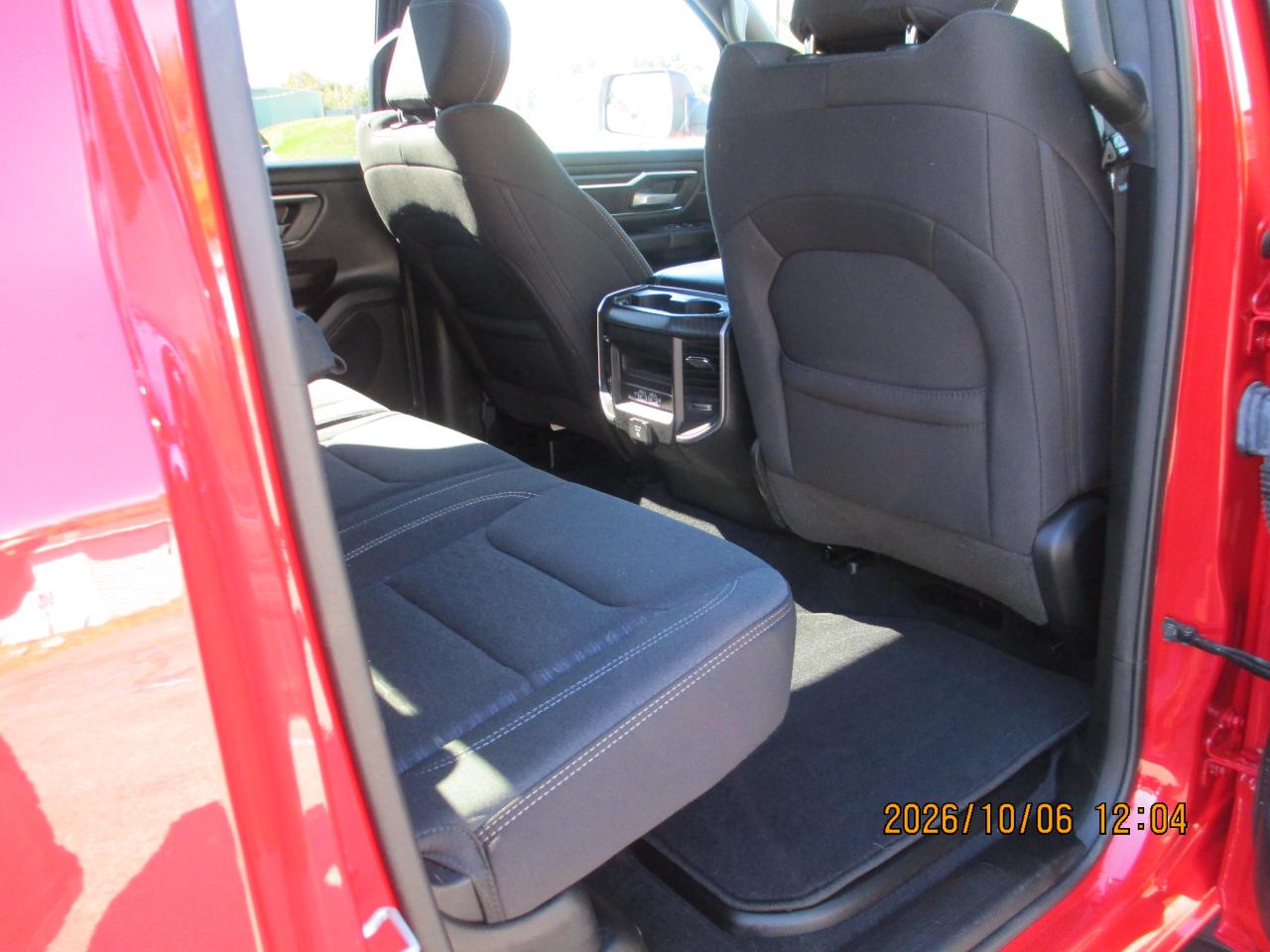 RAM 1500 Big Horn 4x4 Crew Cab 5'7" Box 2025