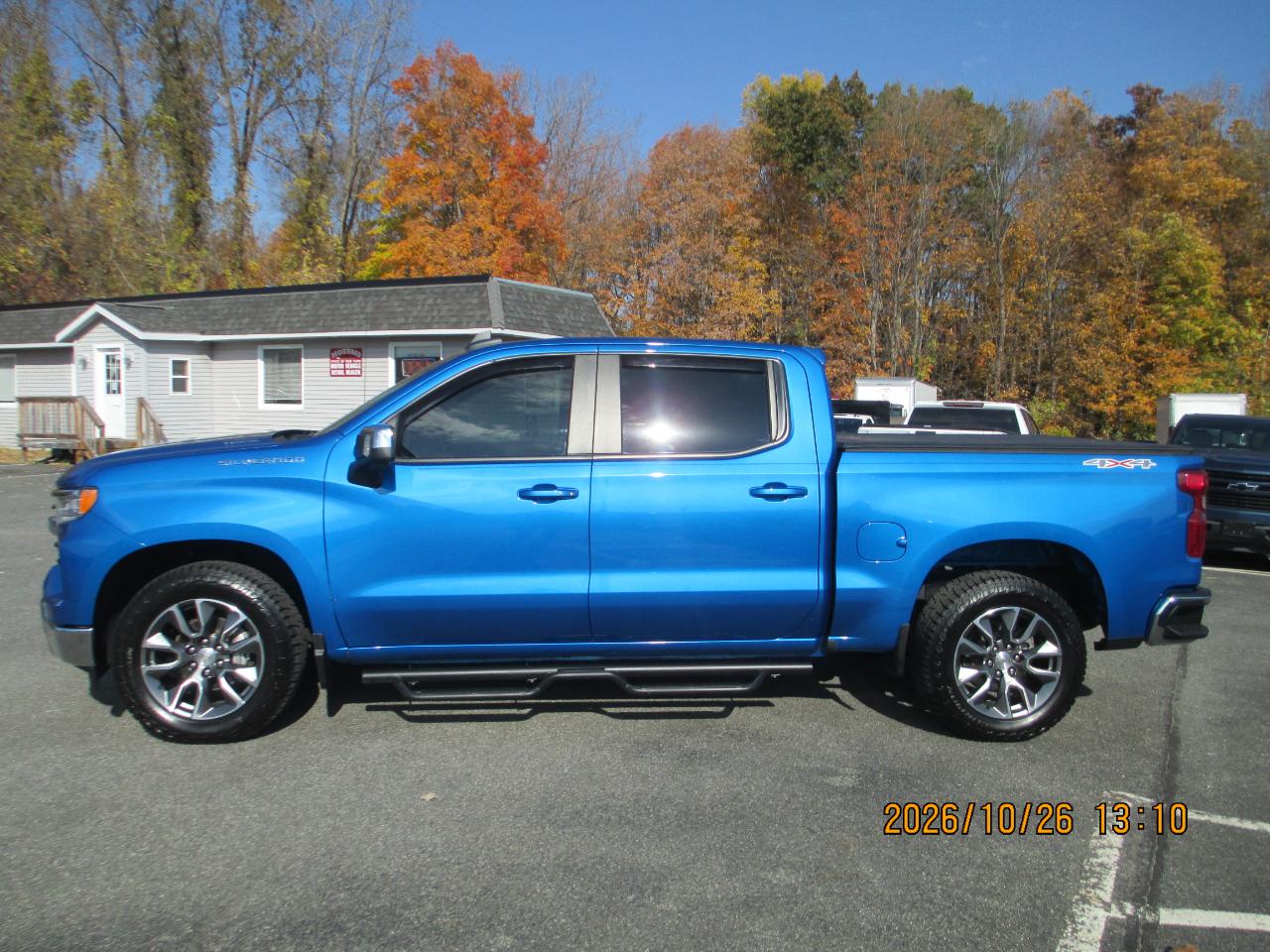 Chevrolet Silverado 1500 4WD Crew Cab 147" LT w/1LT 2024