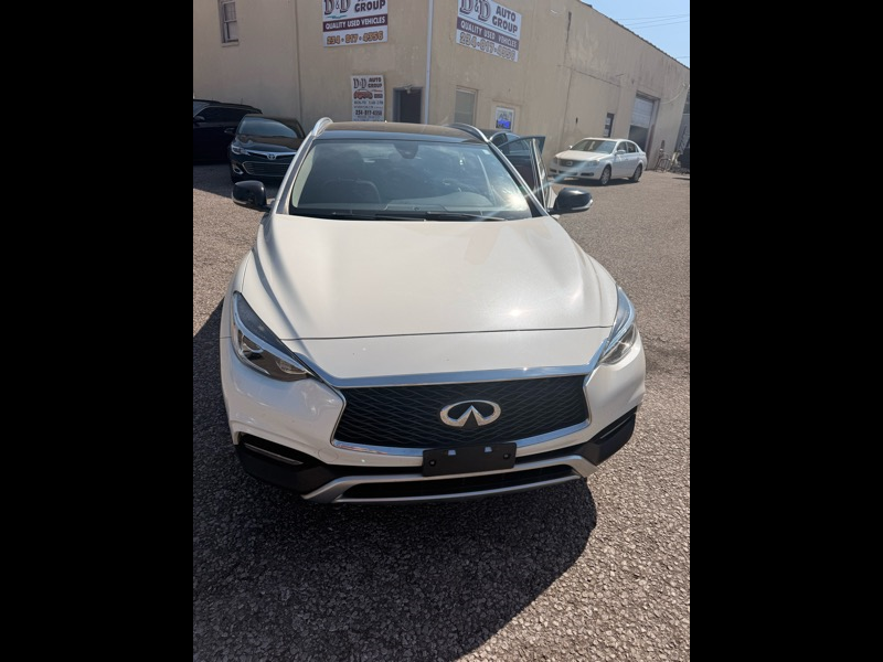 2017 Infiniti QX30 