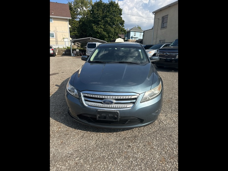 2010 Ford Taurus