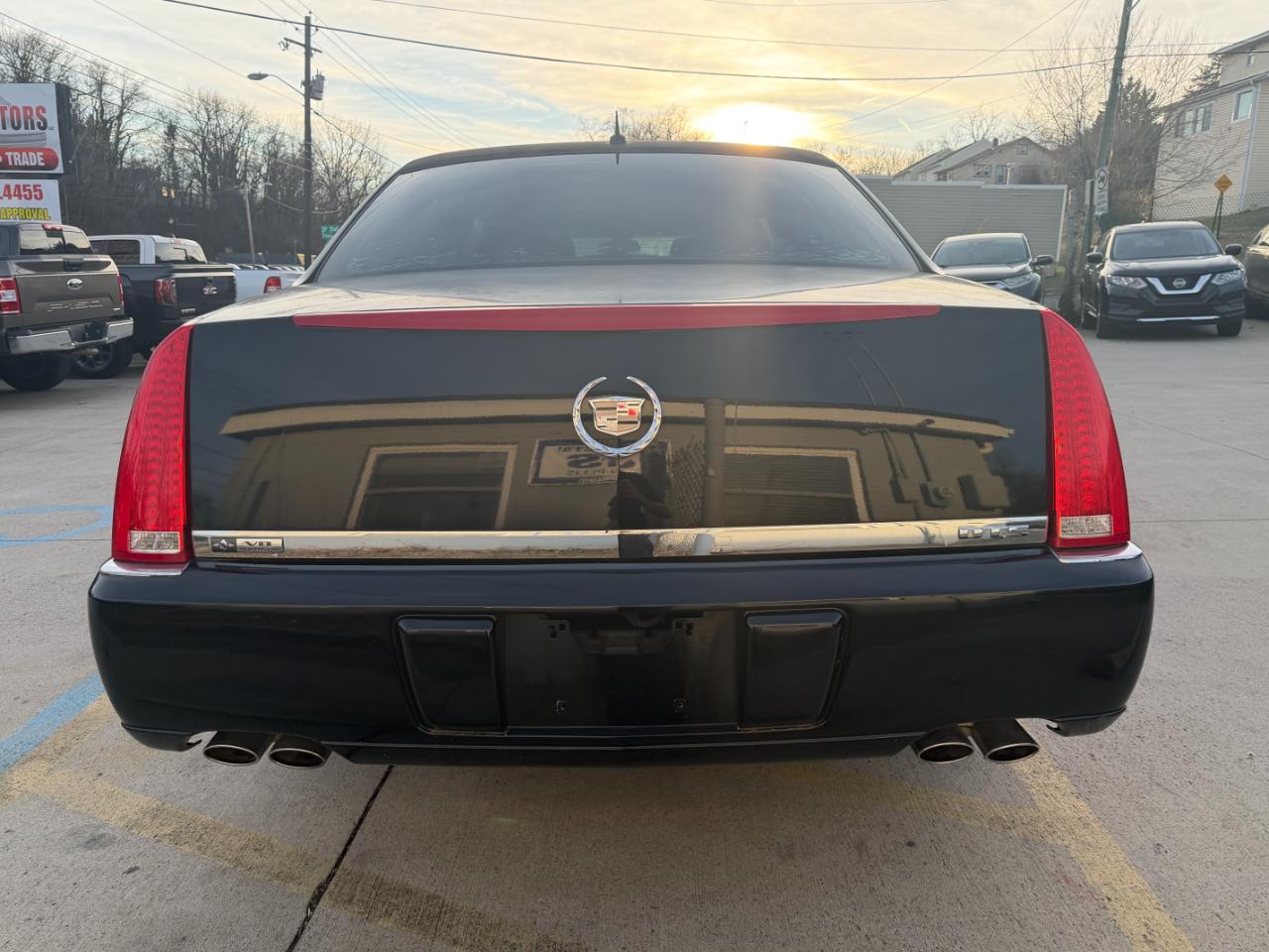 Cadillac Limousine Base 2008