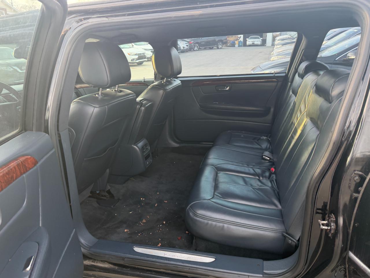 Cadillac Limousine Base 2008