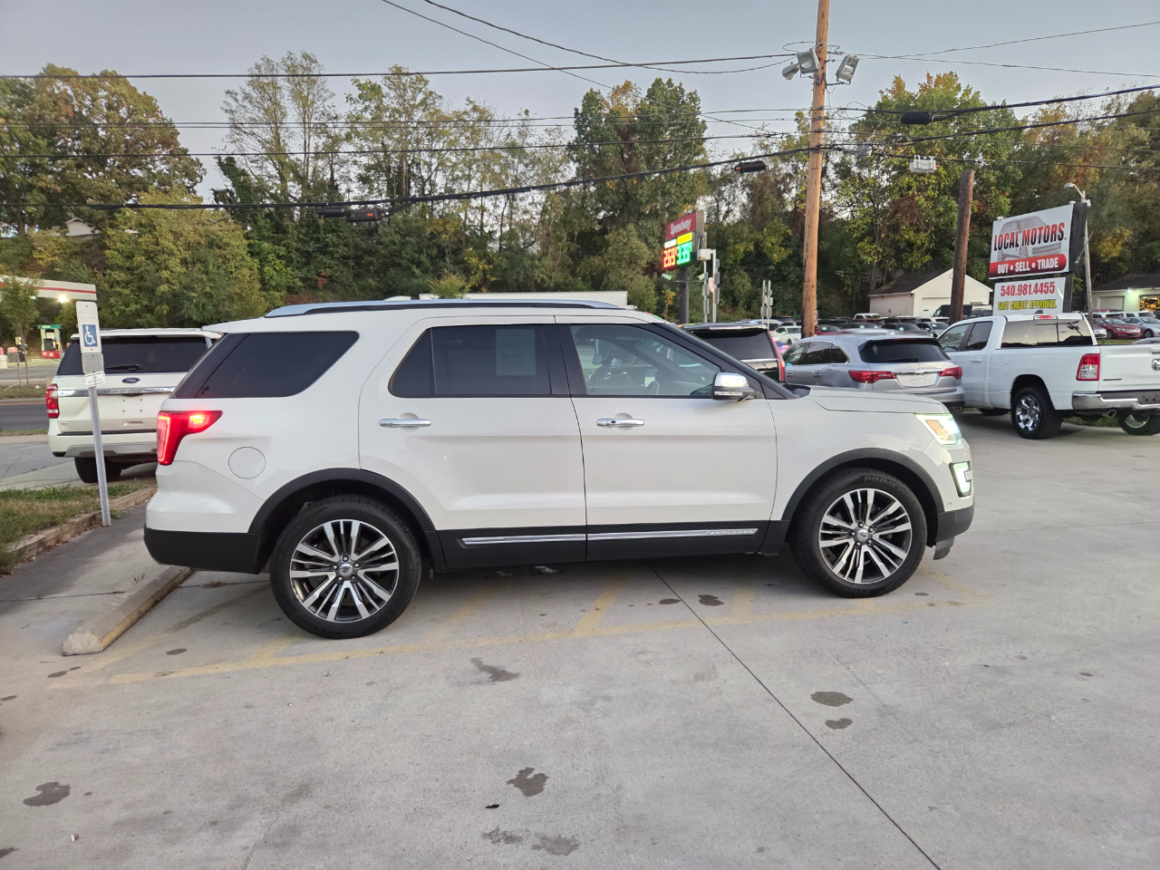 Ford Explorer Platinum AWD 2016 Ford Explorer Platinum AWD 2016