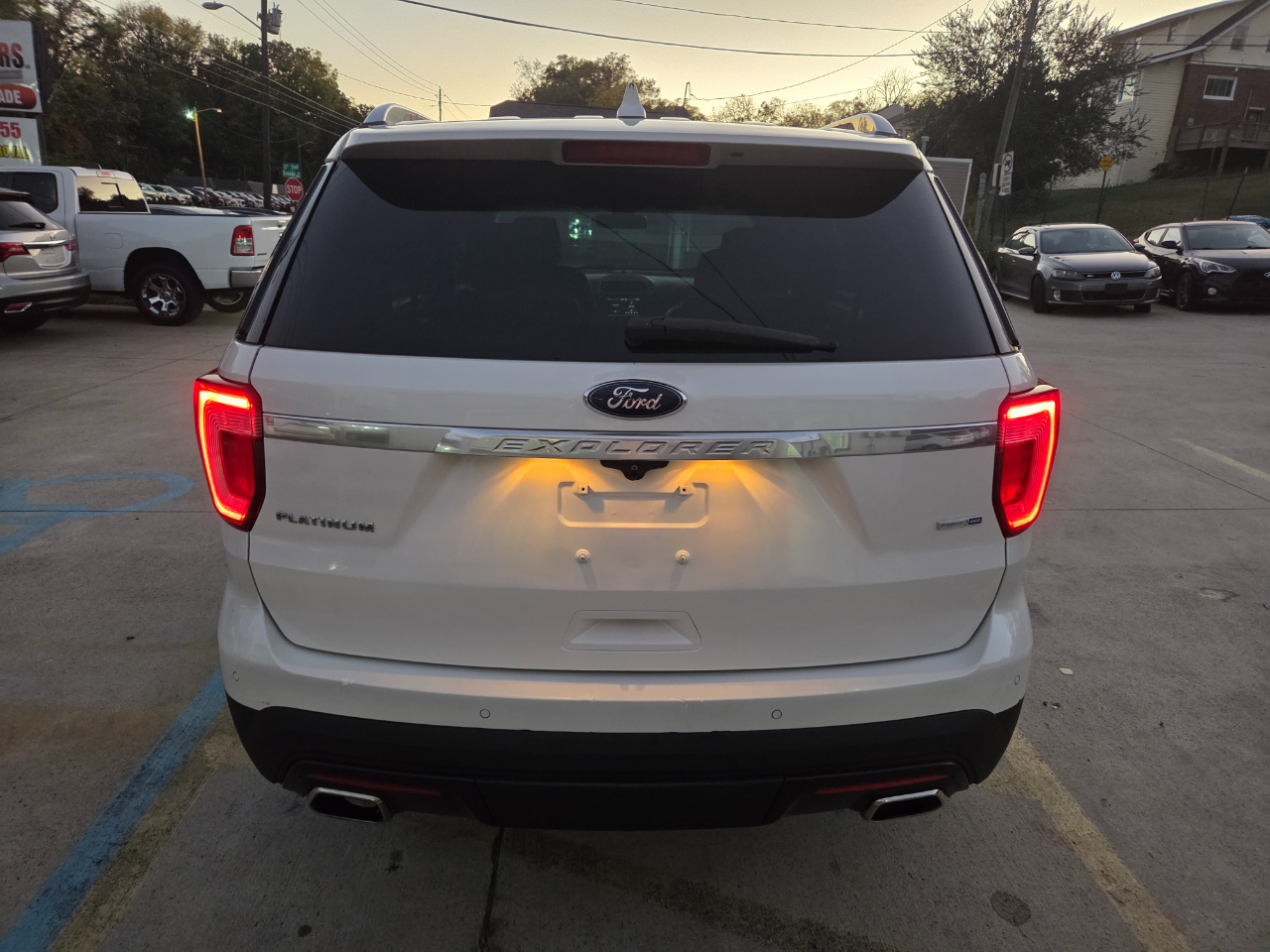 Ford Explorer Platinum AWD 2016 Ford Explorer Platinum AWD 2016