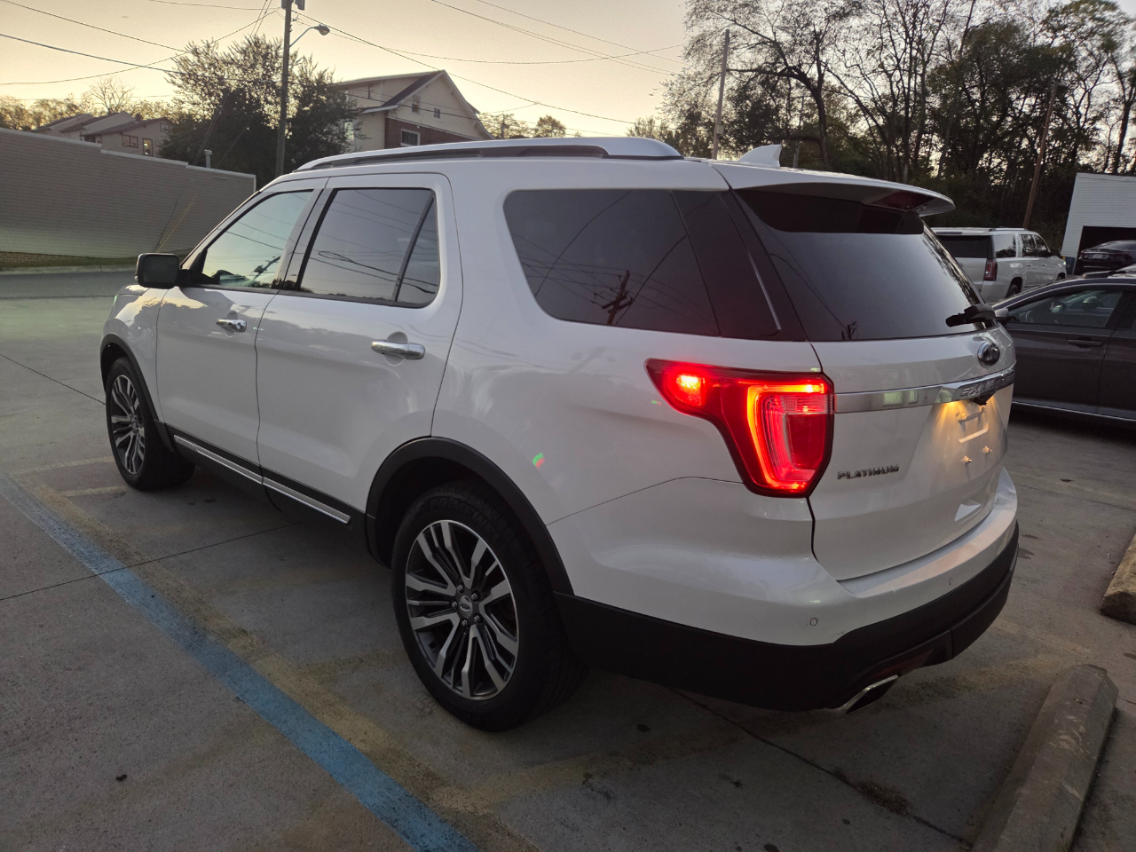 Ford Explorer Platinum AWD 2016 Ford Explorer Platinum AWD 2016
