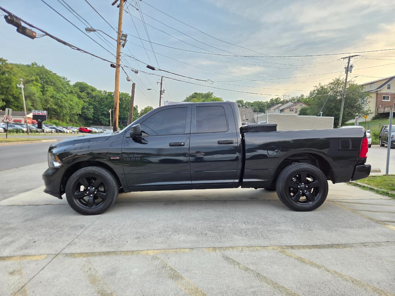 RAM 1500 Tradesman 4x4 Crew Cab 5'7" Box 2018