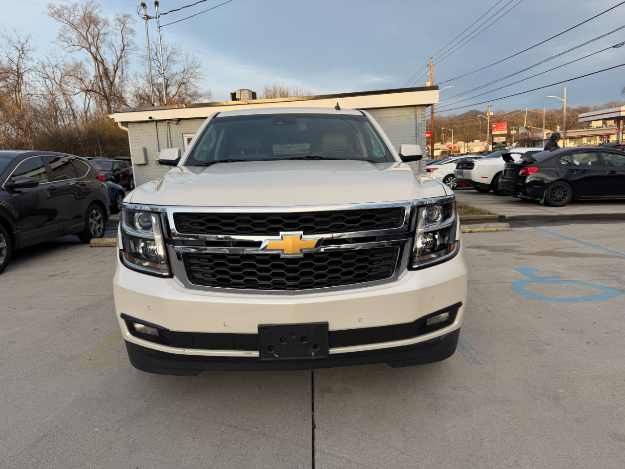 Chevrolet Suburban LT 1500 4WD 2015