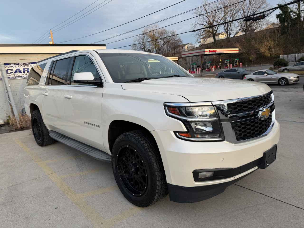 Chevrolet Suburban LT 1500 4WD 2015