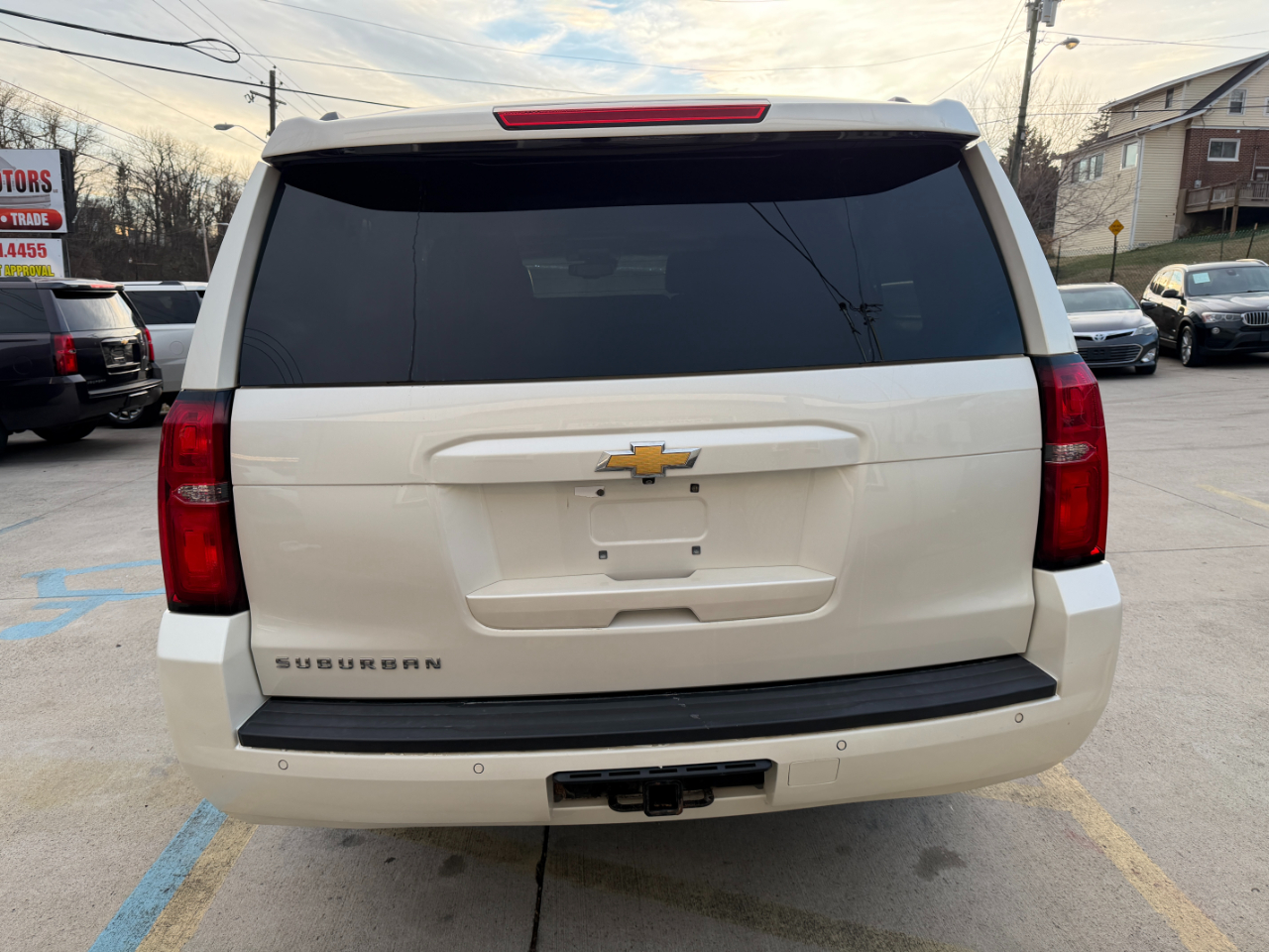 Chevrolet Suburban LT 1500 4WD 2015