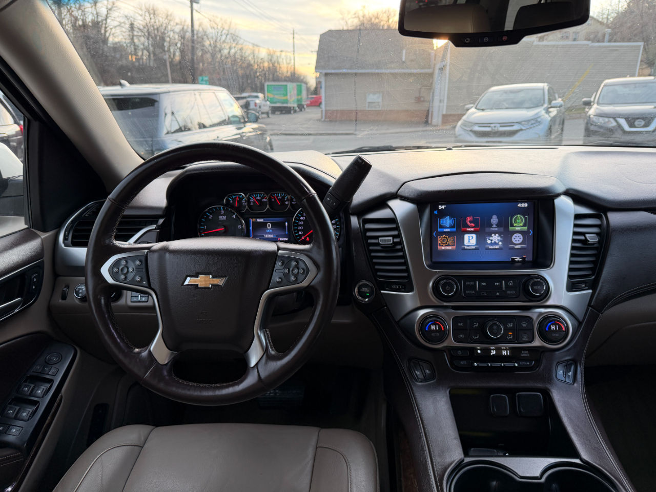 Chevrolet Suburban LT 1500 4WD 2015