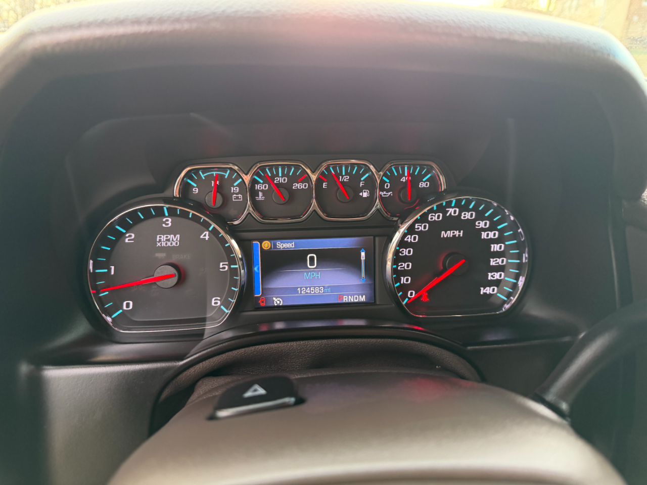 Chevrolet Suburban LT 1500 4WD 2015