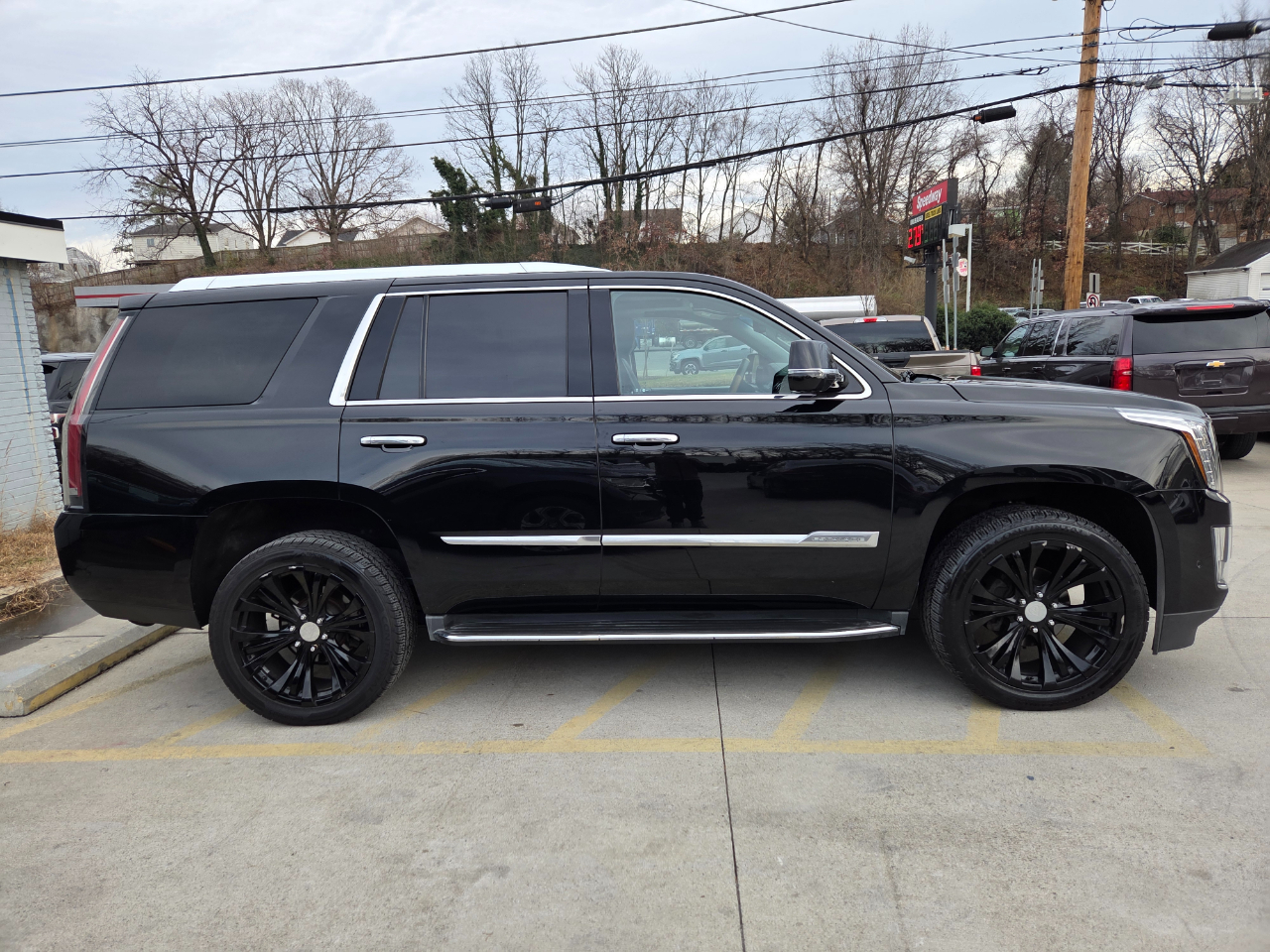 Cadillac Escalade Luxury 4WD 2017
