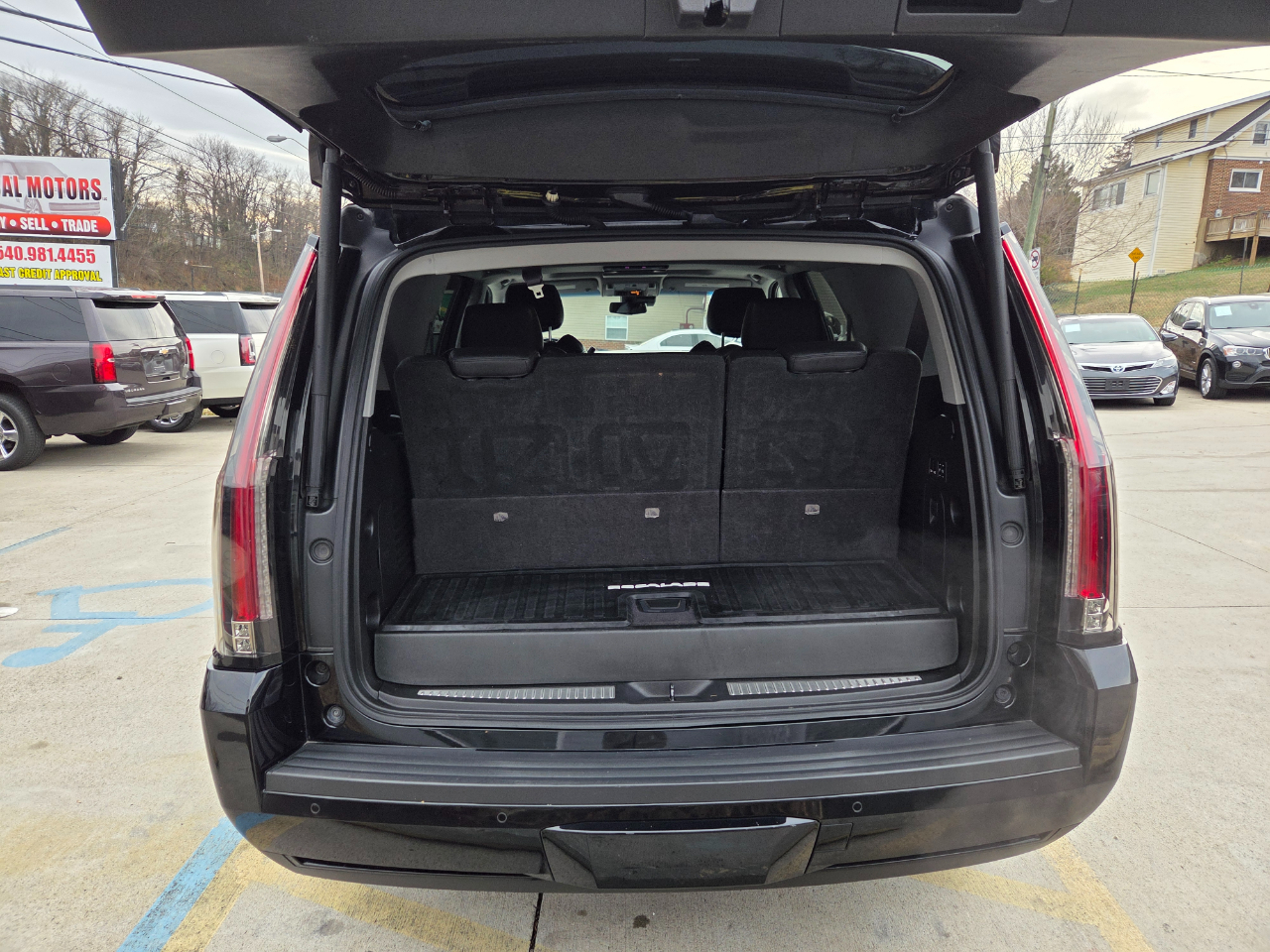 Cadillac Escalade Luxury 4WD 2017