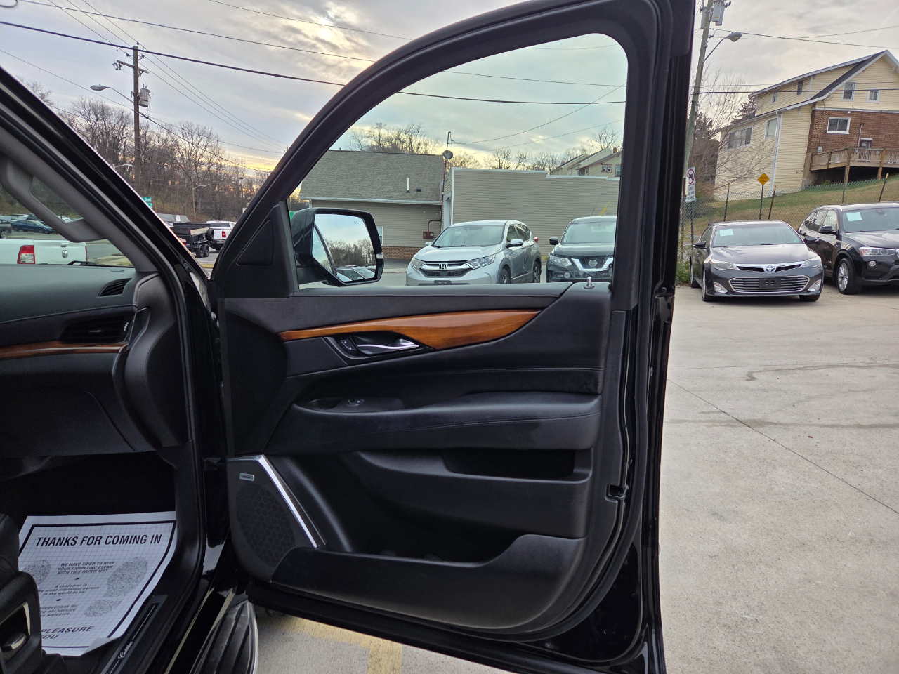 Cadillac Escalade Luxury 4WD 2017