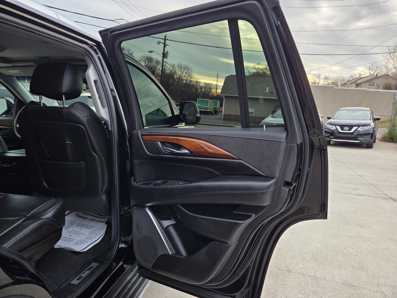 Cadillac Escalade Luxury 4WD 2017