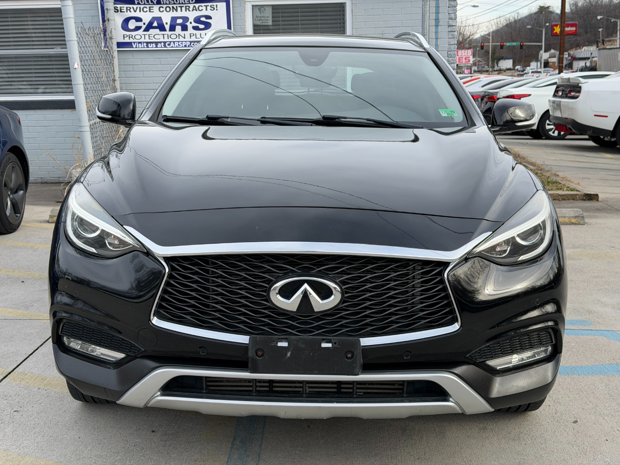 Infiniti QX30 Luxury AWD 2017