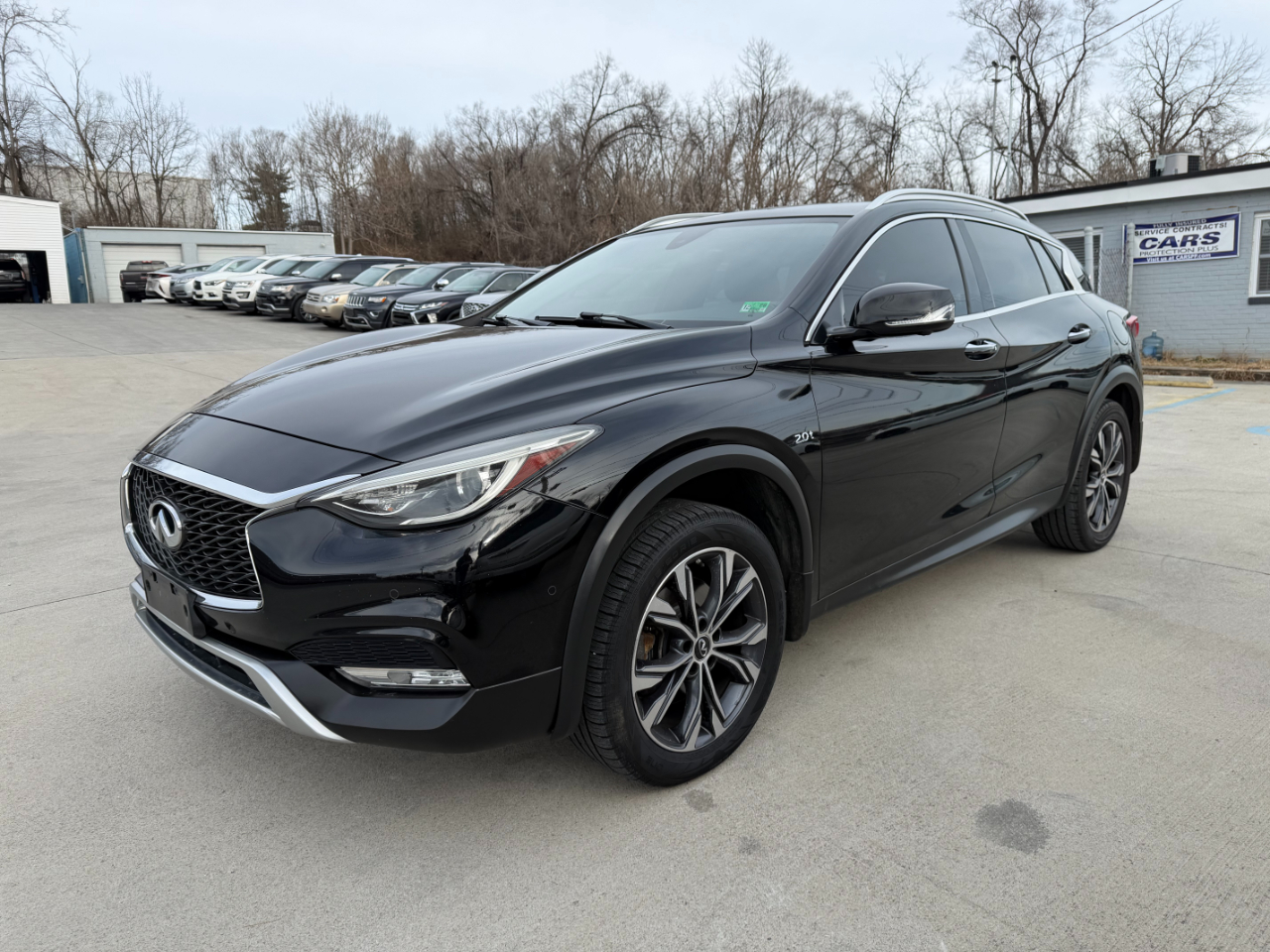 Infiniti QX30 Luxury AWD 2017