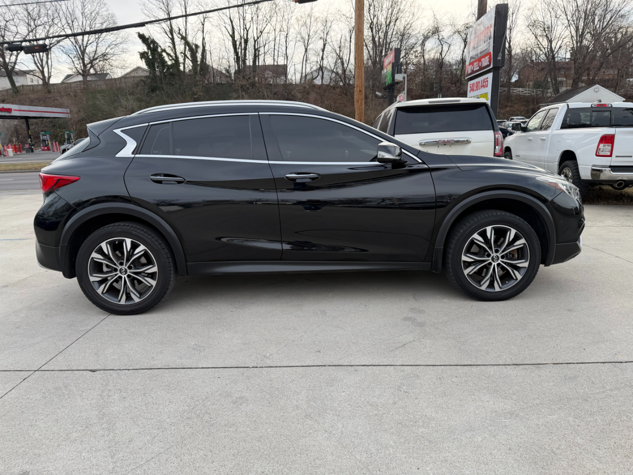 Infiniti QX30 Luxury AWD 2017
