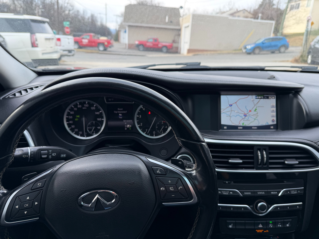 Infiniti QX30 Luxury AWD 2017