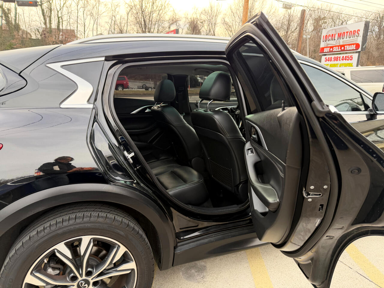 Infiniti QX30 Luxury AWD 2017