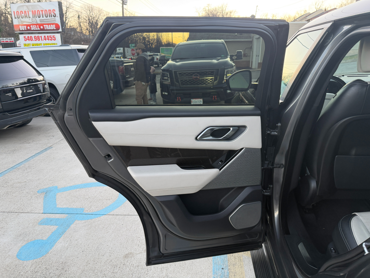 Land Rover Range Rover Velar R-Dynamic HSE 2018