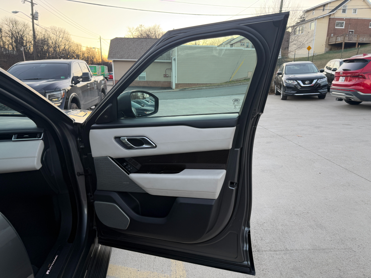 Land Rover Range Rover Velar R-Dynamic HSE 2018