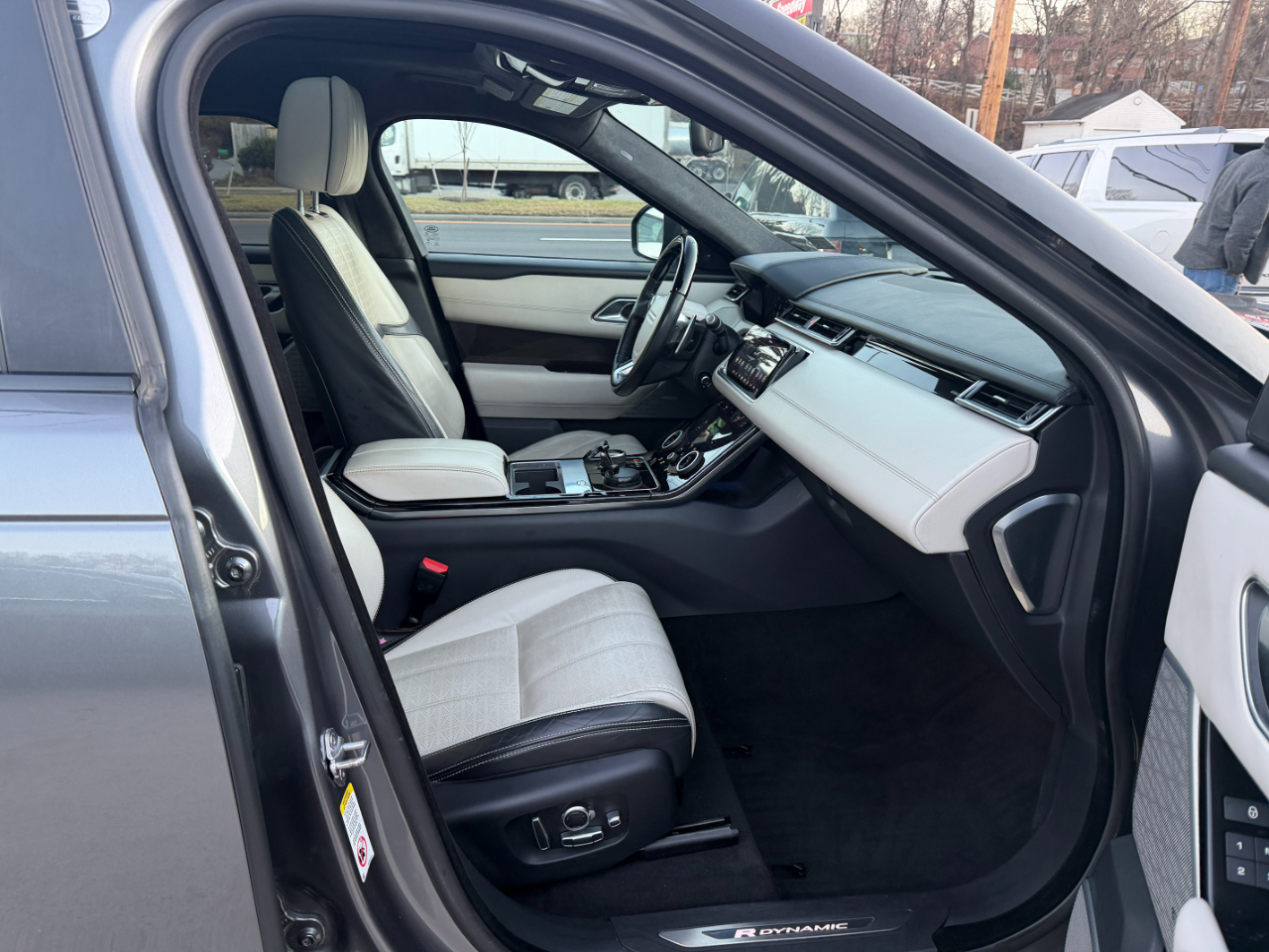 Land Rover Range Rover Velar R-Dynamic HSE 2018