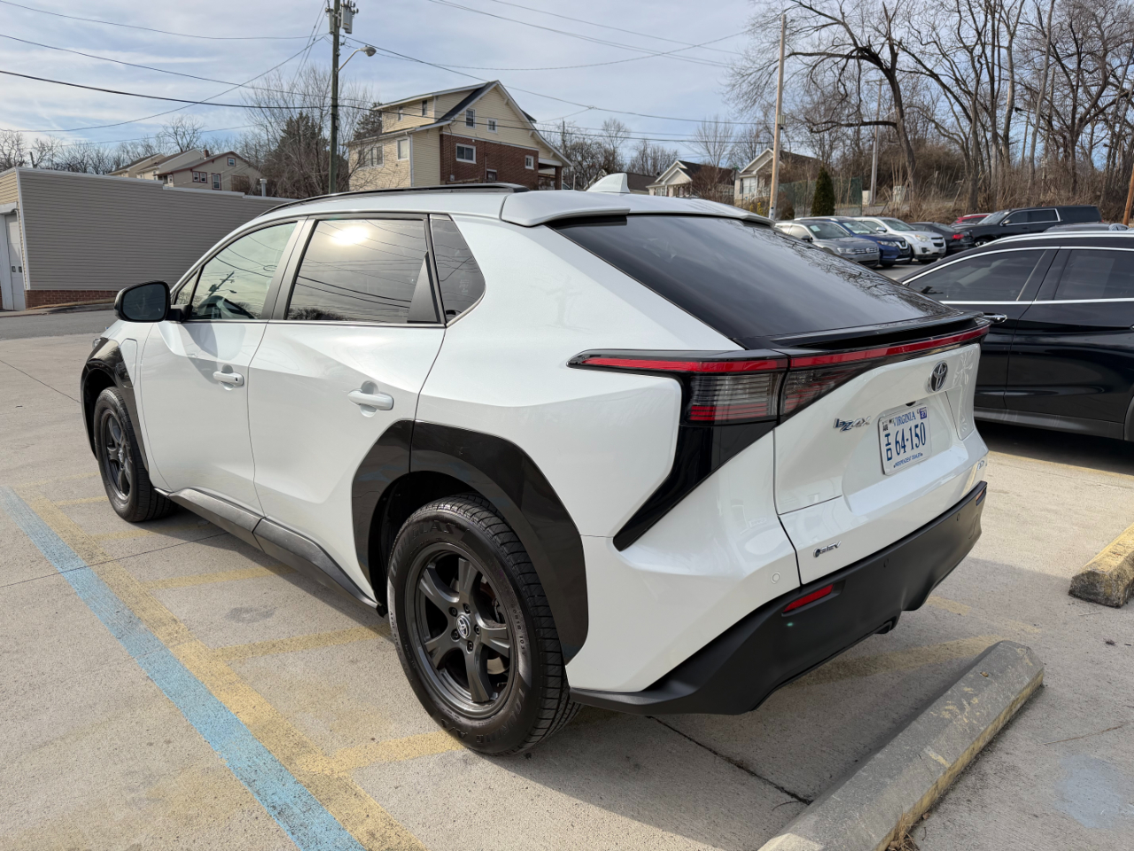 Toyota BZ4X XLE AWD 2024