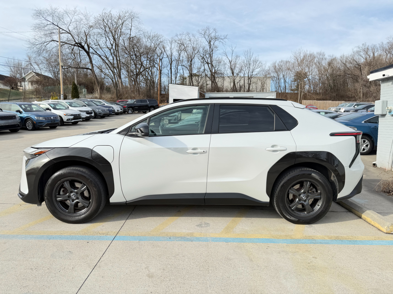 Toyota BZ4X XLE AWD 2024