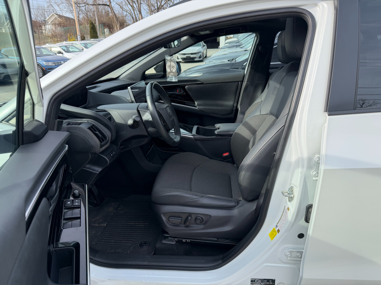 Toyota BZ4X XLE AWD 2024