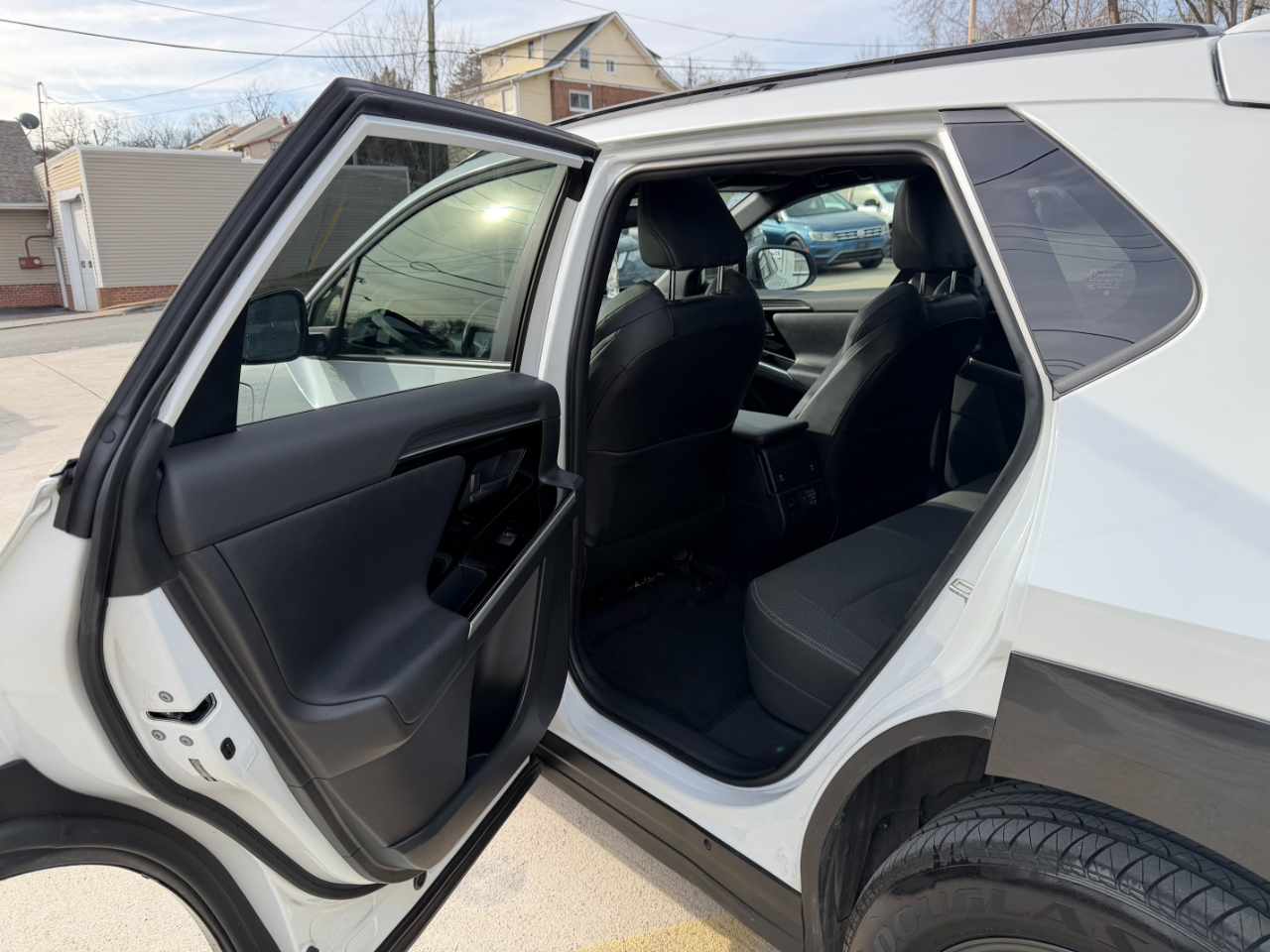 Toyota BZ4X XLE AWD 2024