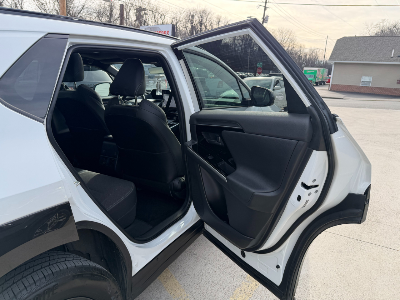 Toyota BZ4X XLE AWD 2024