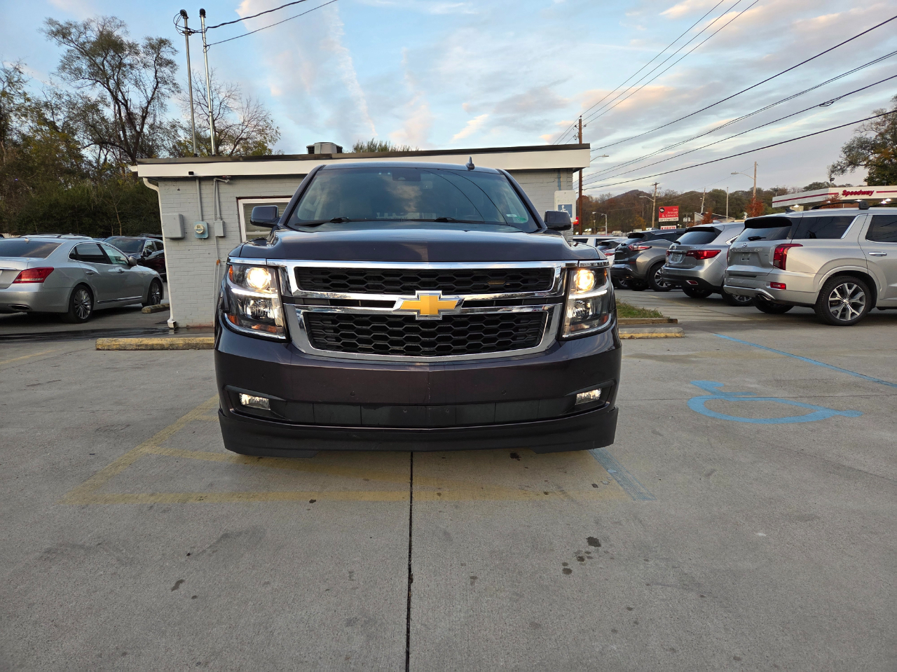 Chevrolet Suburban LT 4WD 2016