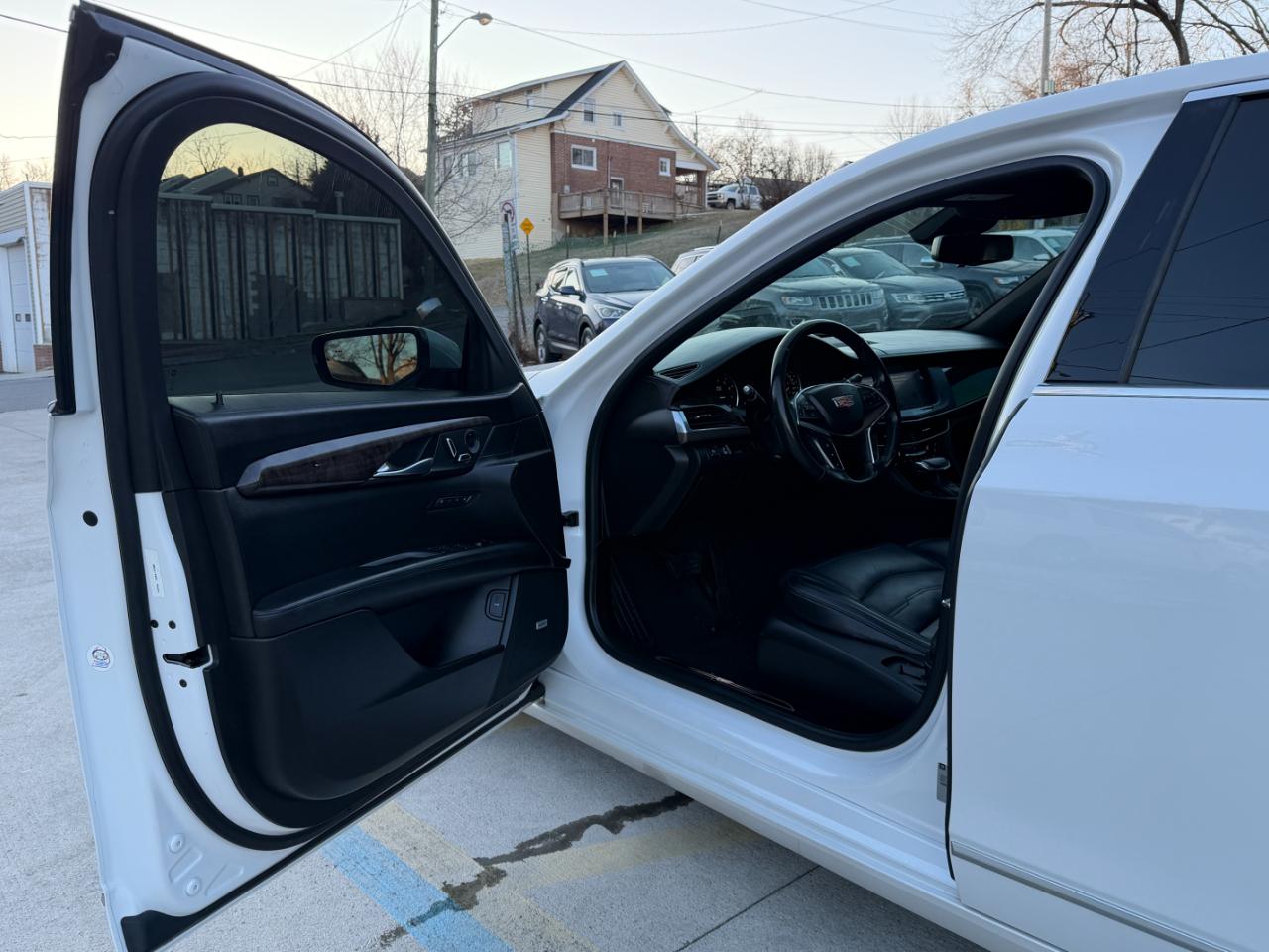 Cadillac CT6 3.6L Luxury AWD 2017