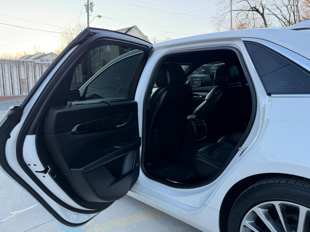 Cadillac CT6 3.6L Luxury AWD 2017