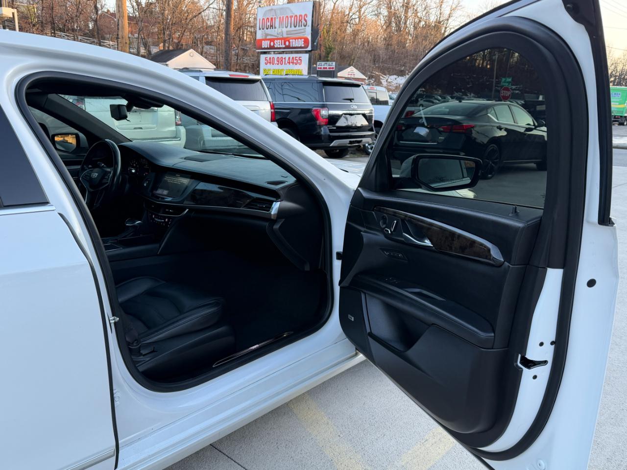 Cadillac CT6 3.6L Luxury AWD 2017